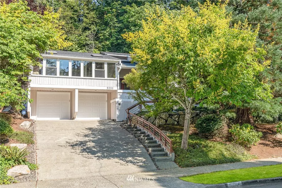 5255 Highland DR, Bellevue, WA 98006