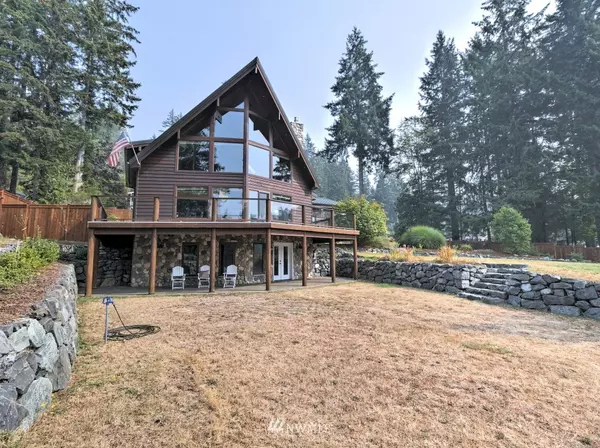 450 E Mason Lake DR E, Grapeview, WA 98546