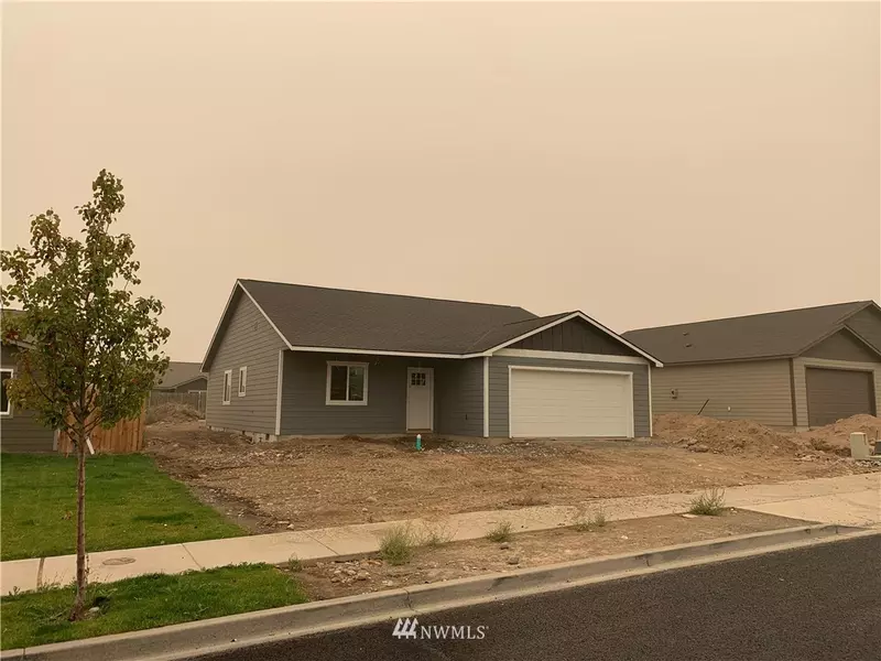 1317 W Bonneville ST, Moses Lake, WA 98837