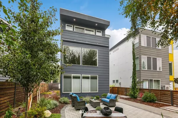 13335 1st AVE NE, Seattle, WA 98125