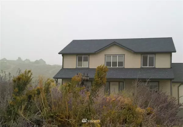 5645 Crystal Springs PL NE, Moses Lake, WA 98837