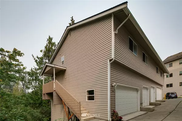 1905 E Sunset DR, Bellingham, WA 98226