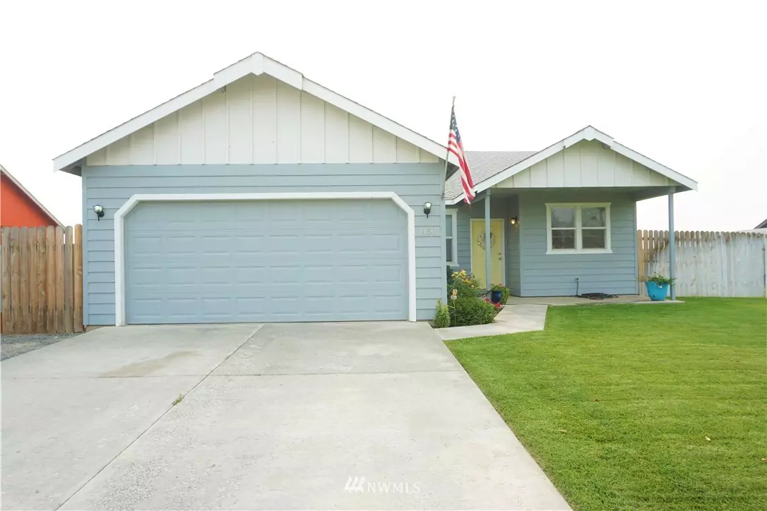 Moses Lake, WA 98837,1450 S Cougar DR