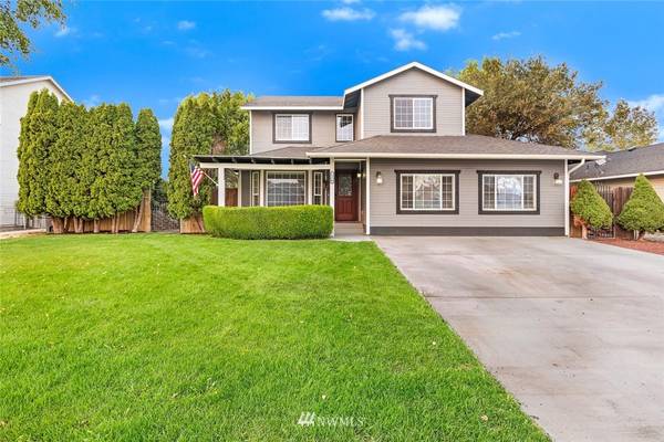 1350 E Oasis CIR, Moses Lake, WA 98837