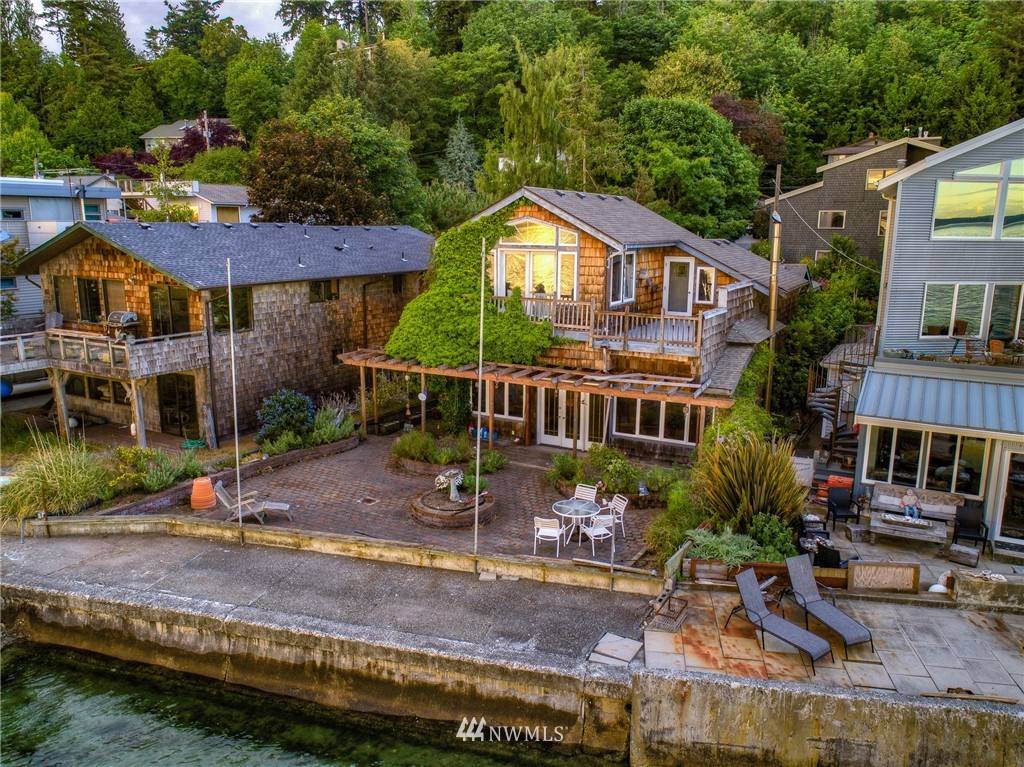 9839 51st AVE SW, Seattle, WA 98136
