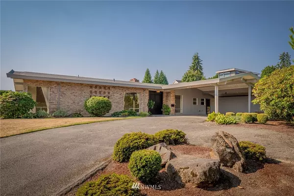 Mercer Island, WA 98040,4215 Mercerwood DR