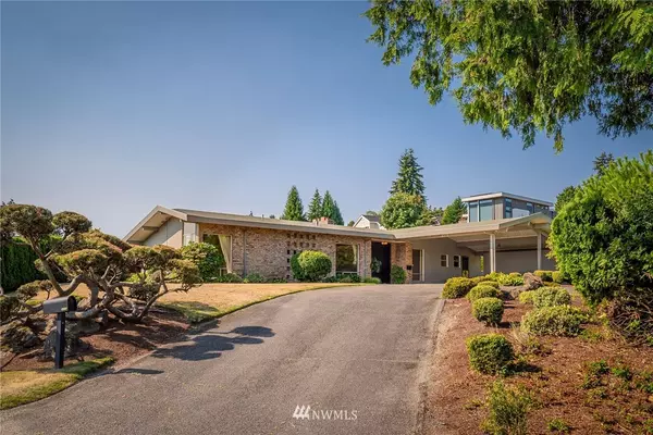 Mercer Island, WA 98040,4215 Mercerwood DR