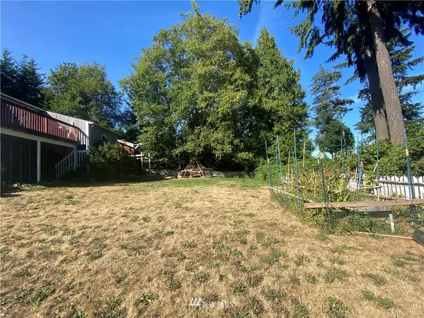 Port Orchard, WA 98366,7201 E Stanley LN