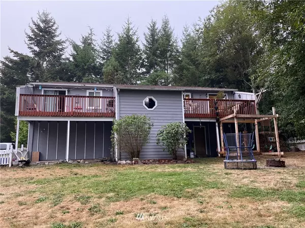 7201 E Stanley LN, Port Orchard, WA 98366