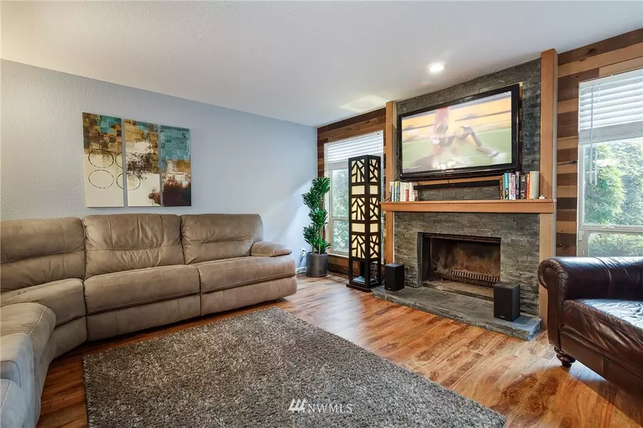 12600 4th AVE W #1C, Everett, WA 98204