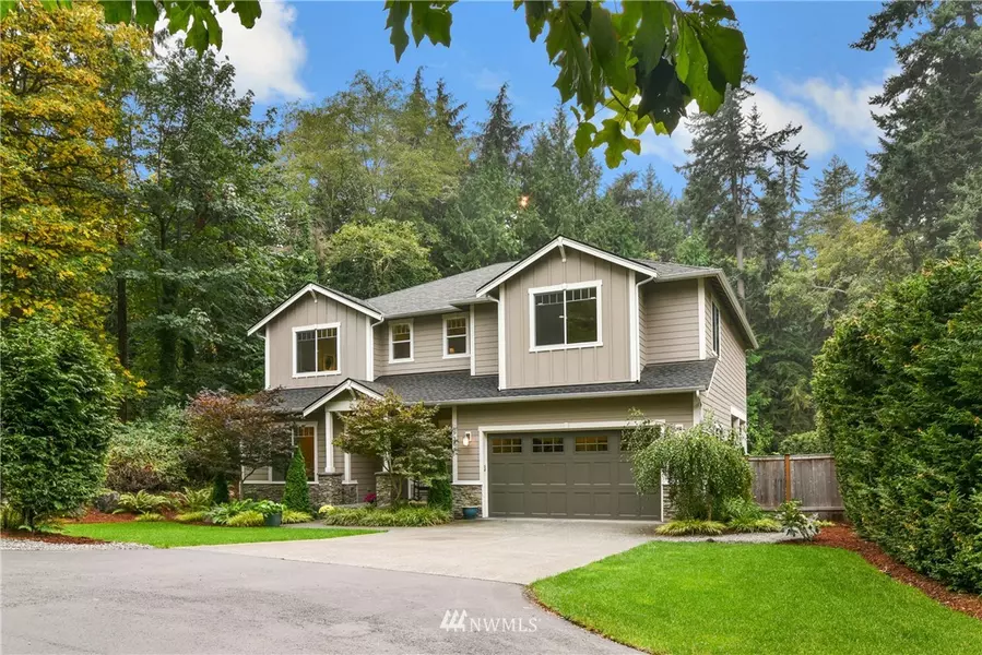 9369 Moss LN NE, Bainbridge Island, WA 98110