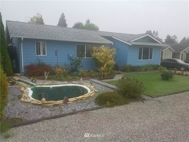 8165 Quinault RD, Blaine, WA 98230