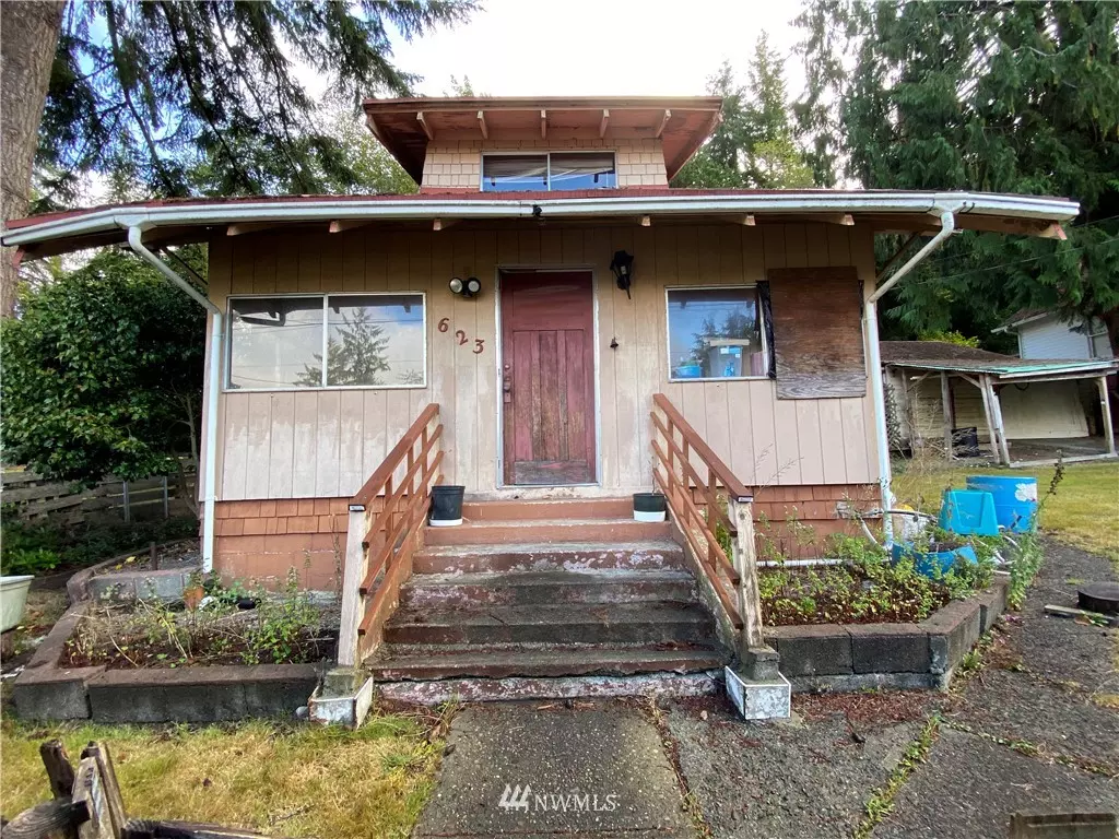 Raymond, WA 98577,623 Cherry ST