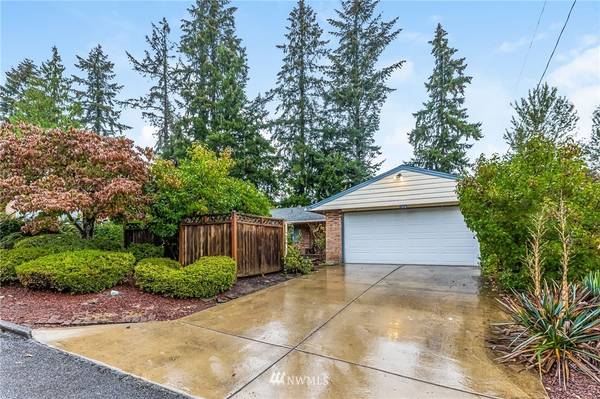 1216 172nd AVE NE, Bellevue, WA 98008