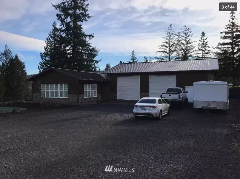 137 Broken Mountain DR, Kelso, WA 98626