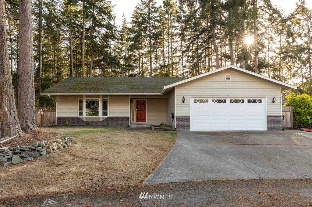 793 SW 11th CT, Oak Harbor, WA 98277