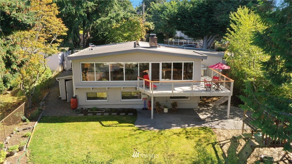 10709 3rd AVE NW, Seattle, WA 98177