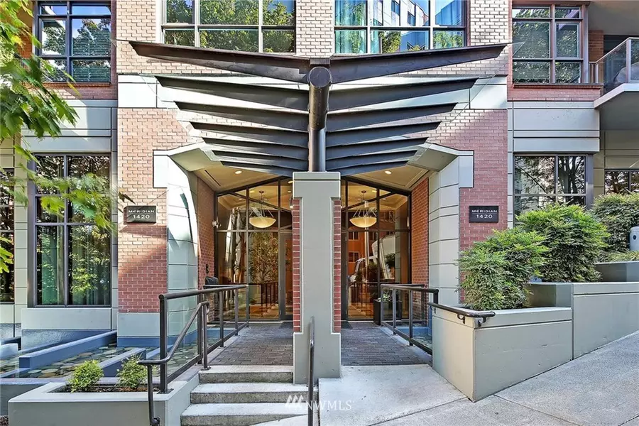 1420 Terry Ave #905, Seattle, WA 98101