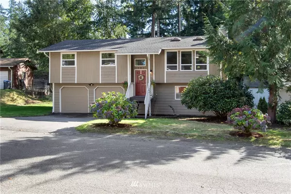 Bremerton, WA 98311,391 NW Oakmont WAY