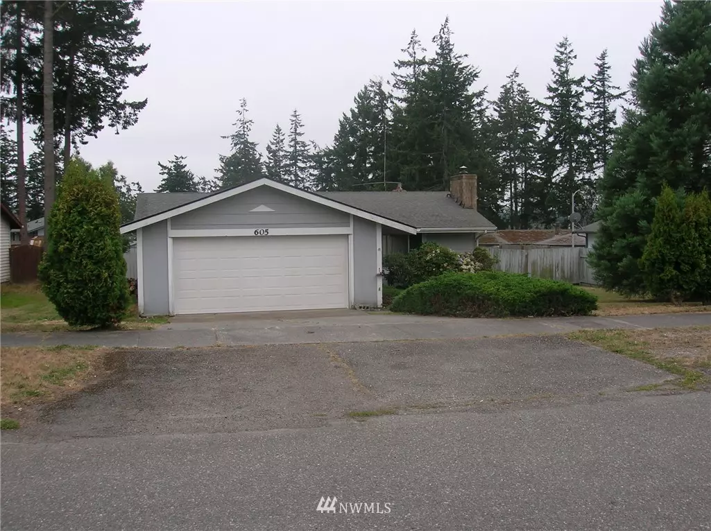 Oak Harbor, WA 98277,605 Dory DR