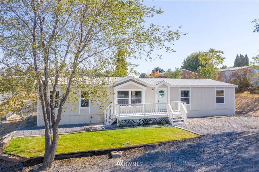 126 N Gladiola ST, Soap Lake, WA 98851