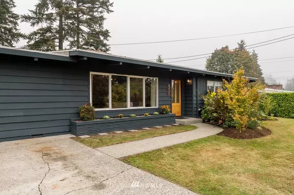 8413 220th ST SW, Edmonds, WA 98026