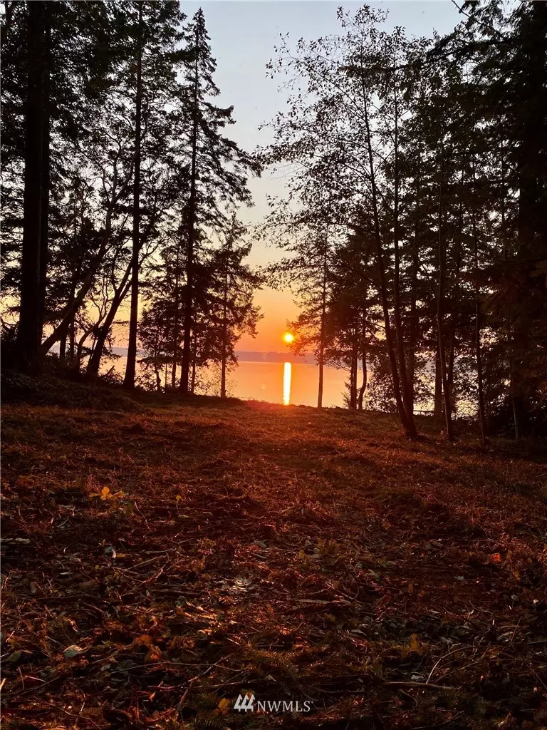 Vaughn, WA 98394,6604 Crescent Beach RD NW