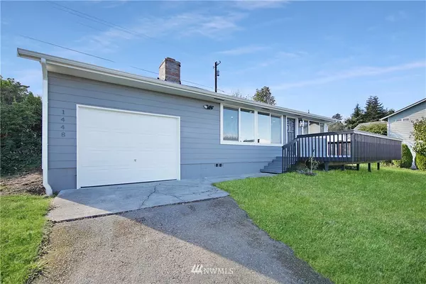 1448 Country Club DR, Camano Island, WA 98282