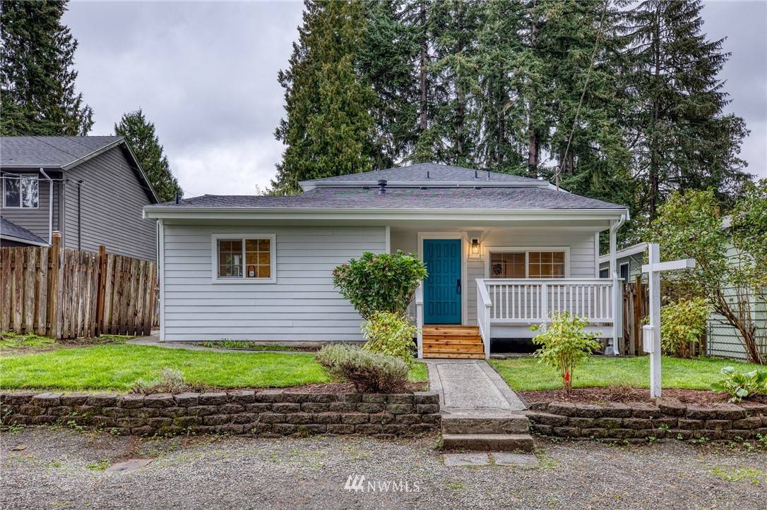11742 36th AVE NE, Seattle, WA 98125