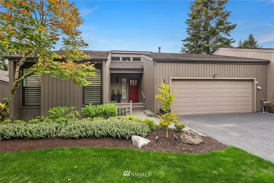 2033 210th CIR NE #B-11, Sammamish, WA 98074