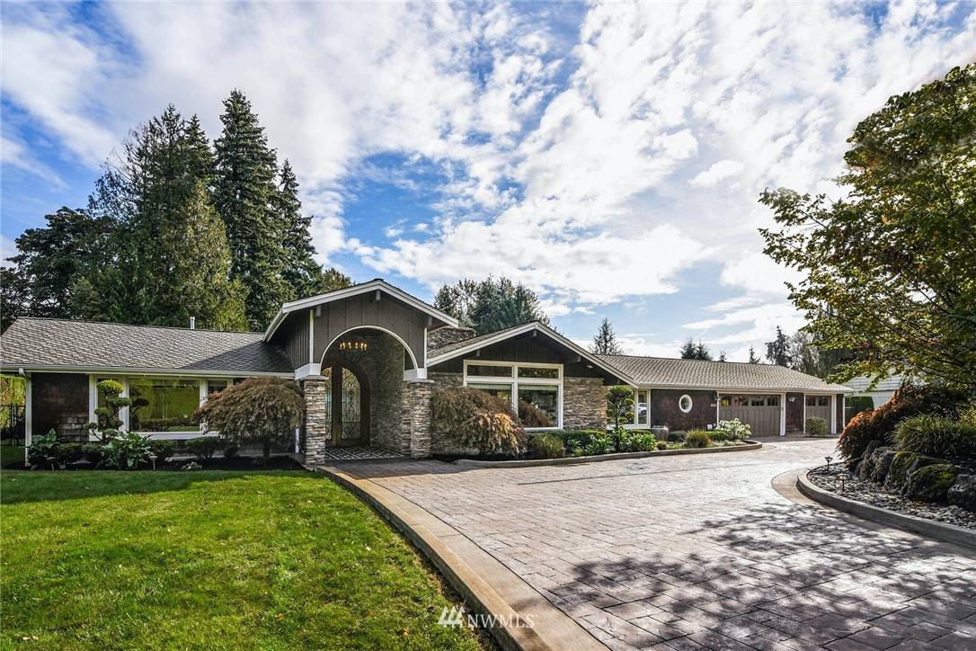 420 145th AVE SE, Bellevue, WA 98007