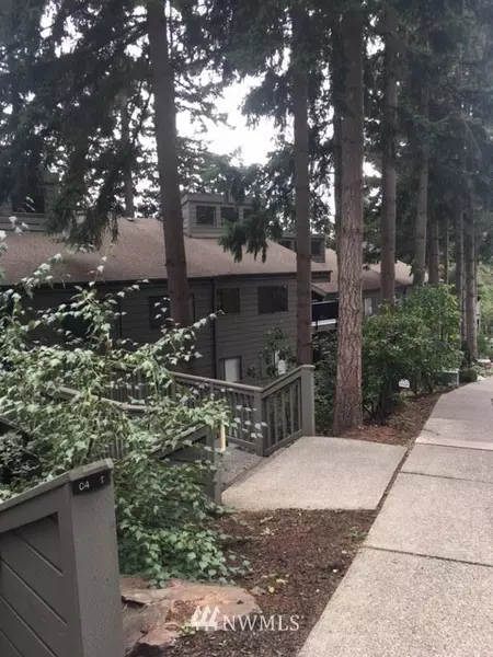 12517 NE 23rd ST #B-3, Bellevue, WA 98005