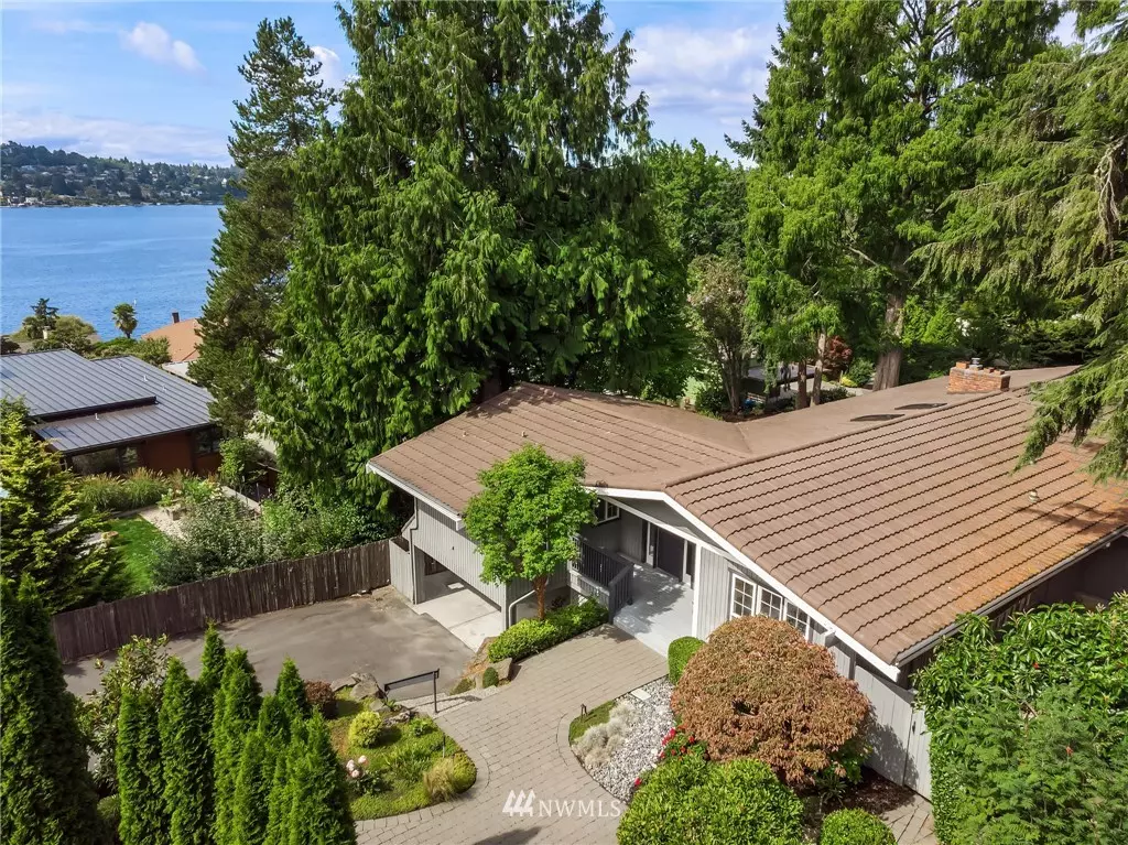 Mercer Island, WA 98040,15 Holly Hill DR