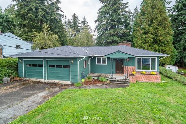 306 N 19th AVE, Kelso, WA 98626