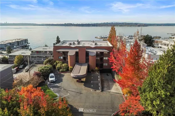 Kirkland, WA 98033,311 2nd ST S #102