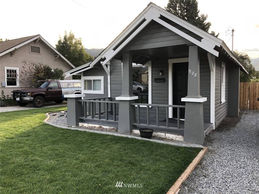 908 Kittitas ST, Wenatchee, WA 98801