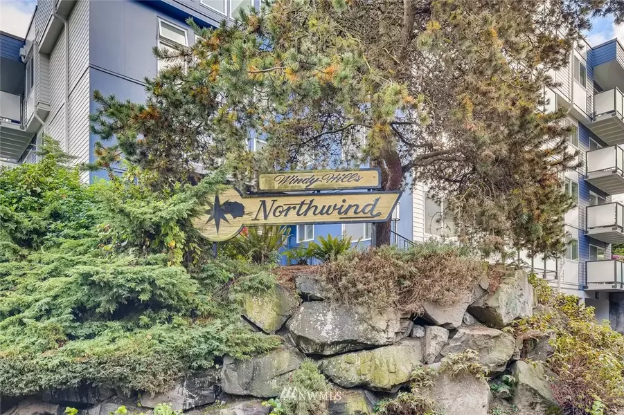 3722 27th PL W #305, Seattle, WA 98199
