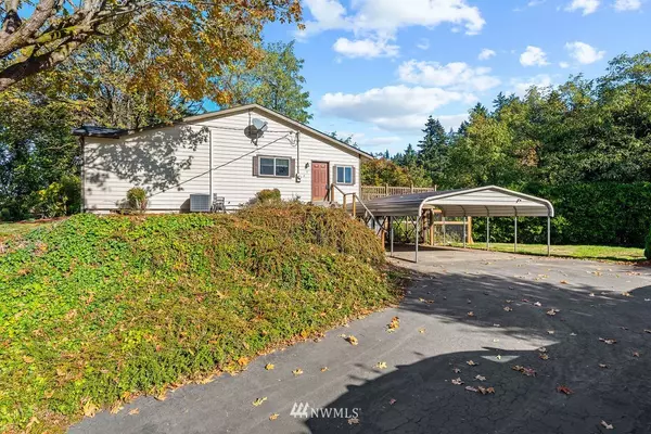 294 Military RD, Kalama, WA 98625
