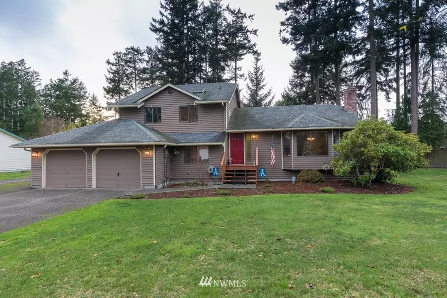 1821 Schooner LN, Oak Harbor, WA 98277