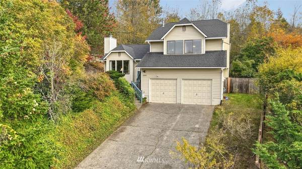 1111 S 27th PL, Renton, WA 98055