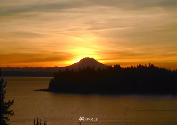 16710 10th AVE NW, Lakebay, WA 98349