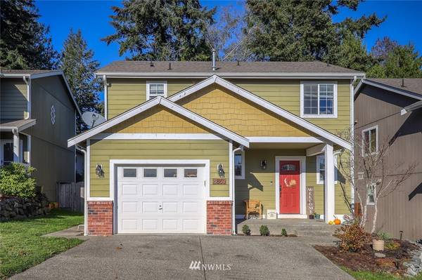 6860 Aquene LOOP NE, Bremerton, WA 98311