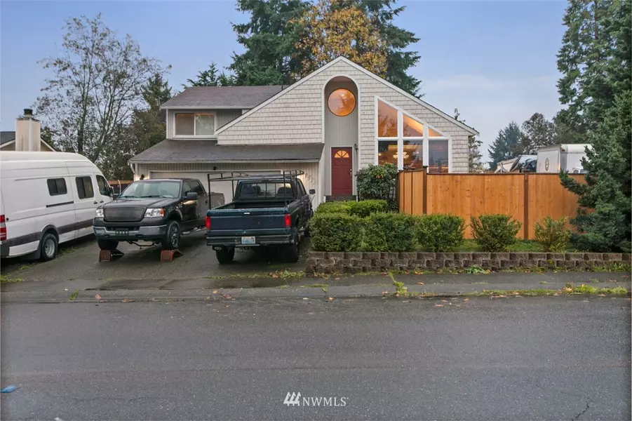 1611 SW 325th PL, Federal Way, WA 98023