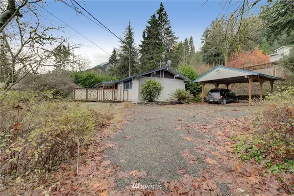 Issaquah, WA 98027,265 SW Hepler LN