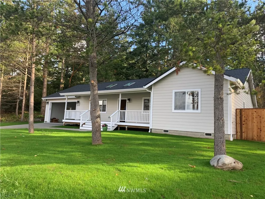 Friday Harbor, WA 98250,532 Ross LN