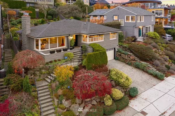 Seattle, WA 98199,2463 Montavista PL W