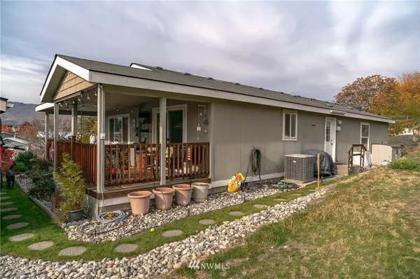 East Wenatchee, WA 98802,177 Mockingbird Hill LN