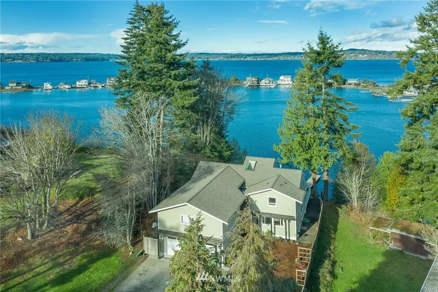 10258 NE Lafayette AVE, Bainbridge Island, WA 98110