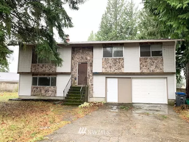 6824 Helena DR NE, Bremerton, WA 98311