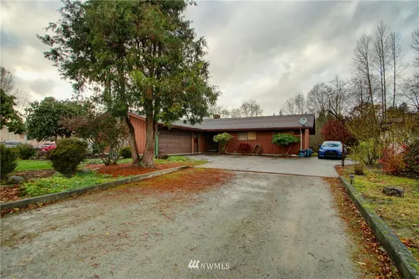 7188 Steelhead LN, Burlington, WA 98233